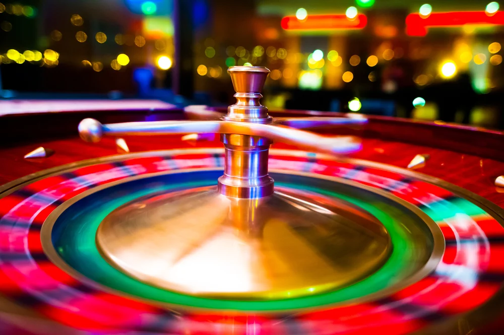 How to Win at the Casino: A Realistic Guide to Improving Your Odds